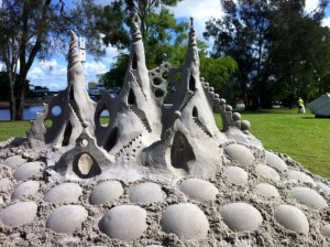 Learn to make some amazing sand creations