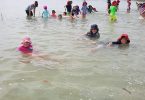 Tin Can Bay students enjoying the water at the foreshore