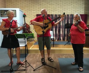 Lyn, Frank and Marilyn - an interesting ensemble with ukulele, guitar and violin
